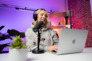 From Side Hustle to Empire: Building a Sustainable…